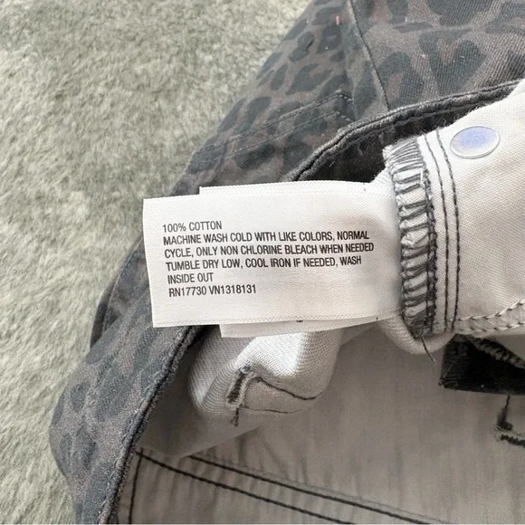 NWT Wild Fable Mid-Rise Leopard Shorts 0 - Picture 9 of 12